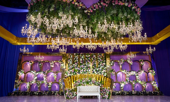 Simran Light and Decoration